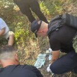 Викрав сейф із грошима та коштовностями, а потім сховав у…