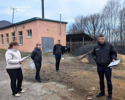 Постачали неякісне вугілля для опалення шкіл, дитсадків та лікарень: правоохоронці оголосили підозри вісьмом людям