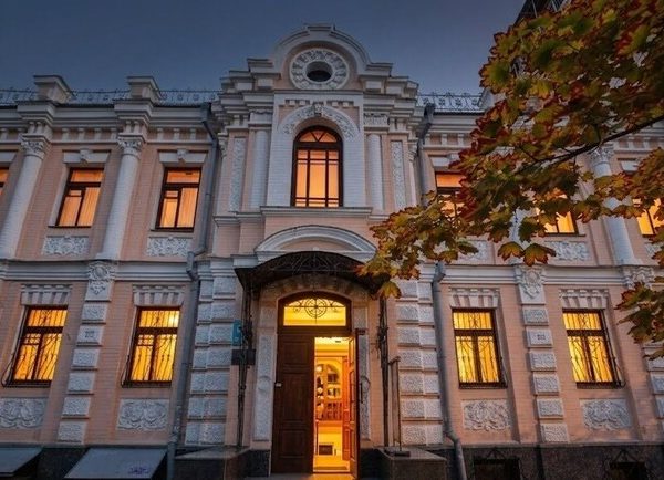 Розкриваємо таємниці Косача: Занурення в атмосферу українського Парнасу