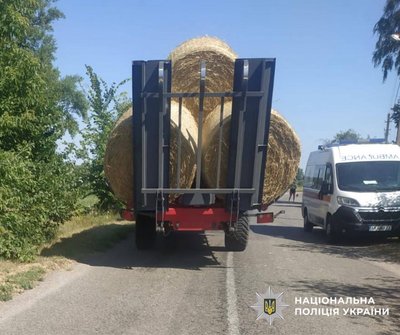 Алкоголь у крові перевищував норму у 8 разів: на Київщині п'яний тракторист збив на смерть 6-річну дівчинку