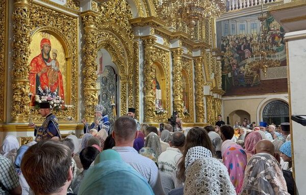 Свято Успіння Богородиці: у Києво-Печерській лаврі відбулося урочисте богослужіння