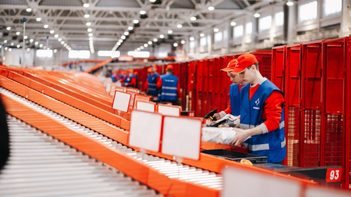 Працівники Нової Пошти