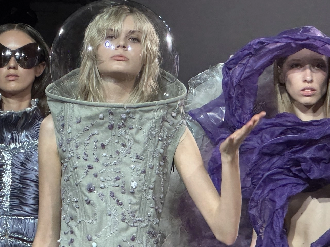 Сцена з Ukrainian Fashion Week Весна/Літо 2027.