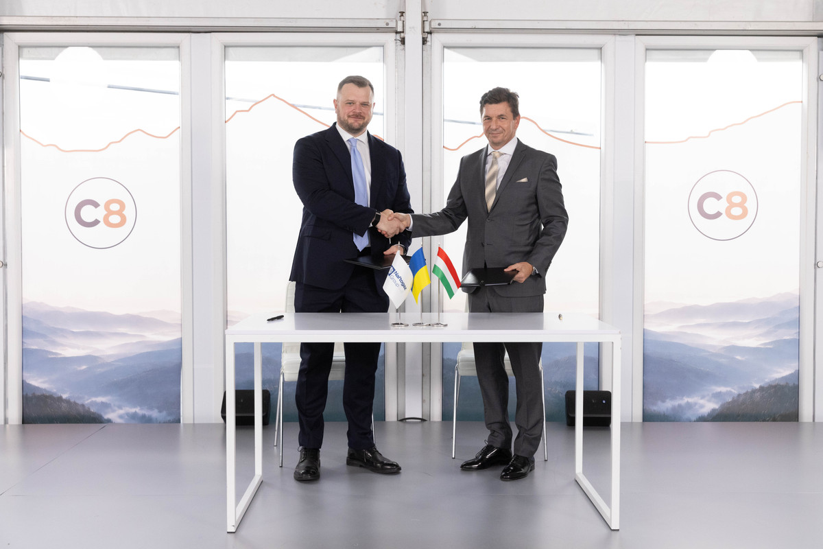 Нафтогаз та MOL будуватимуть сховища палива біля угорського кордону
