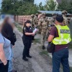 Стрілянина на Київщині: затримали чоловіка, що обстріляв пару з авто