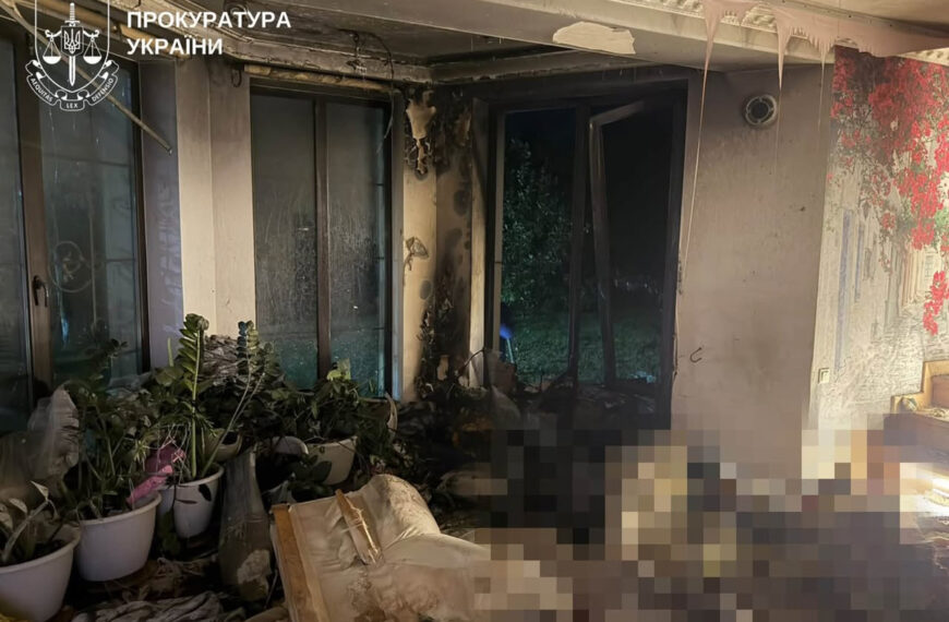 Російські обстріли забрали життя матері й трьох дітей на Київщині, є влучання…