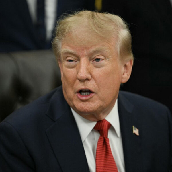 Трамп: Росія “на жаль, втратила контроль” над нафтопереробними заводами