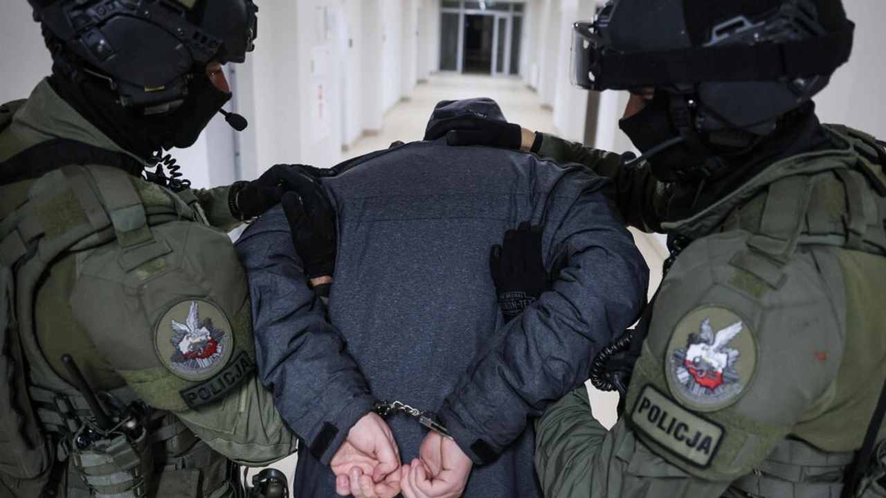 Існуючі спеціалізовані підрозділи будуть реорганізовані в нове Національне бюро розслідувань поліції.