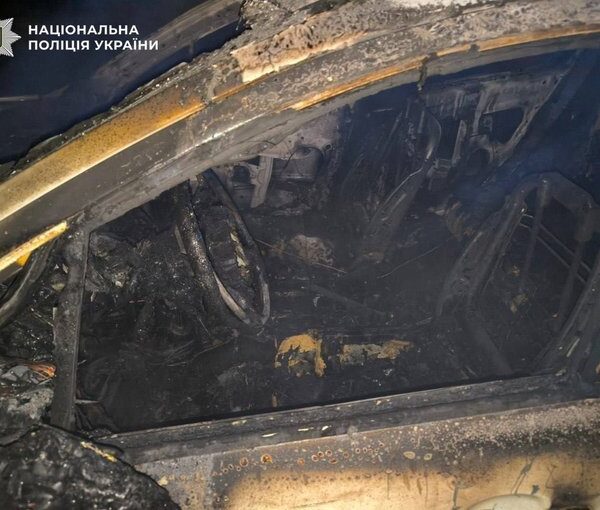 Киянина затримали за підпал авто біля багатоповерхівки