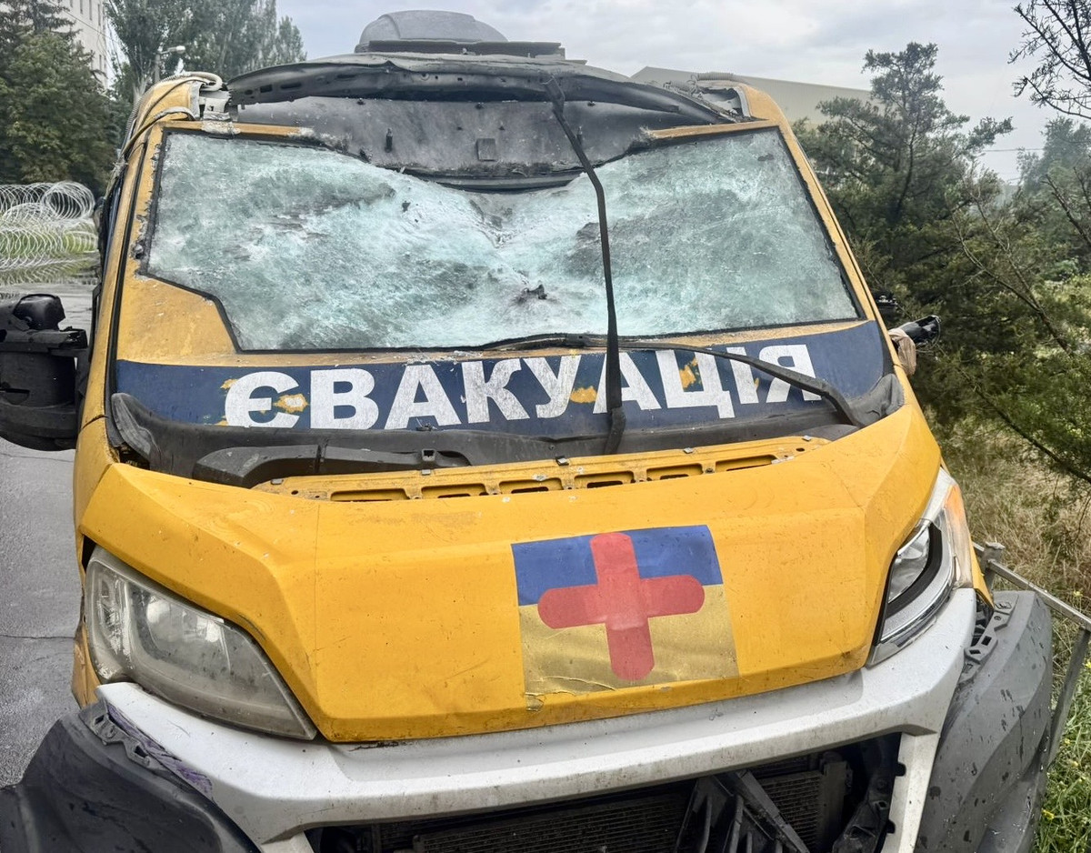 Знищене авто евакуації