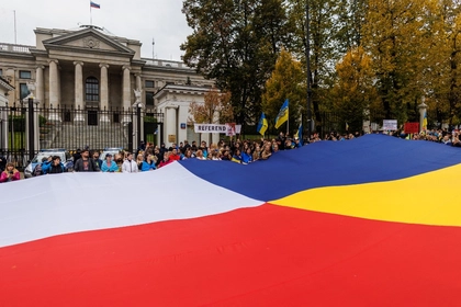 Ukrainian Perception of Poland Plummets to 50%
