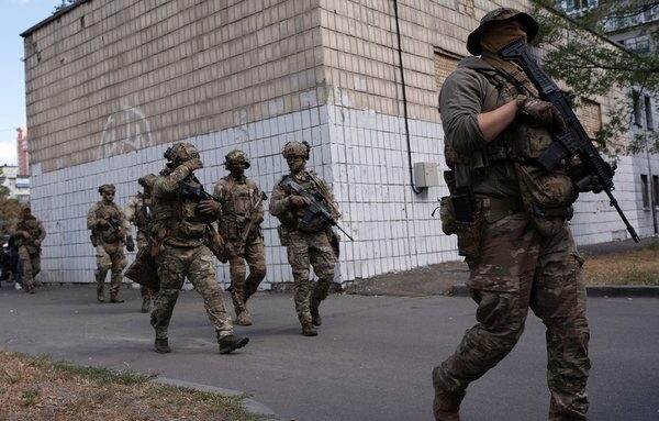 СБУ відбила збройний напад на своїх співробітників у Києві