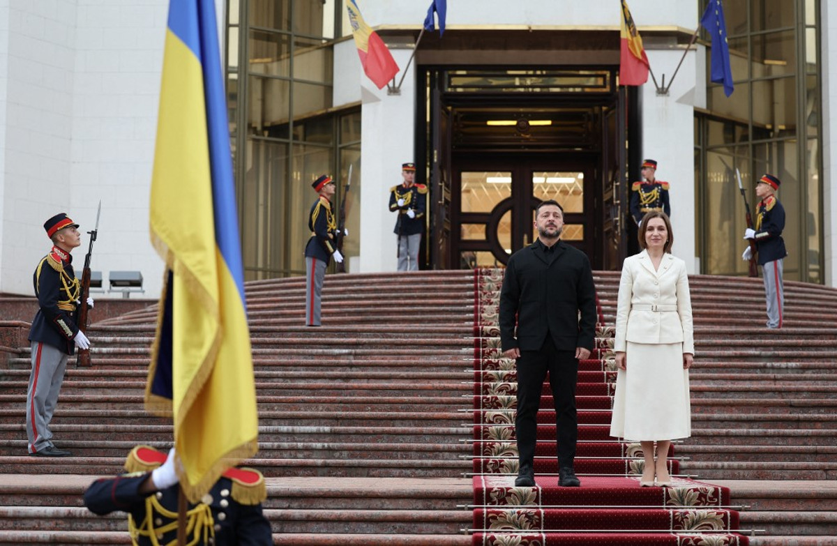 Президент Молдови Мая Санду та Президент України Володимир Зеленський у штаб-квартирі Президентства Молдови 27 серпня 2026 року.