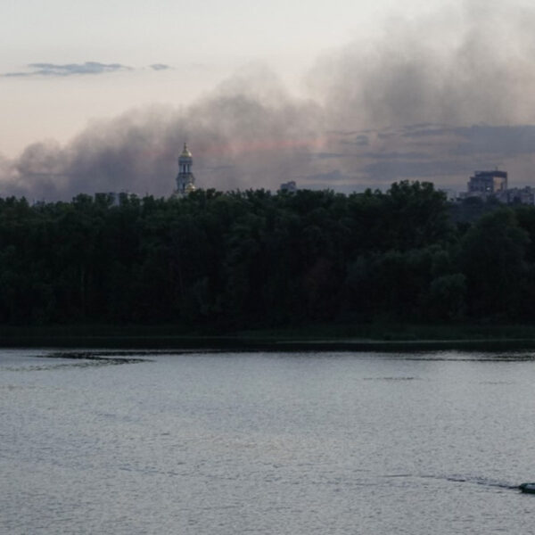 Київські мости під тиском