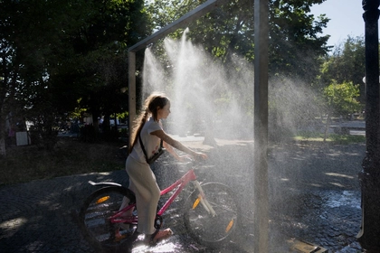 Unscathed by Russian Strikes, Ukraine Region Offers Wartime Respite