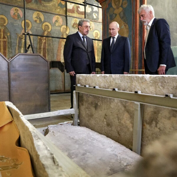 Путінському режиму потрібен скелет