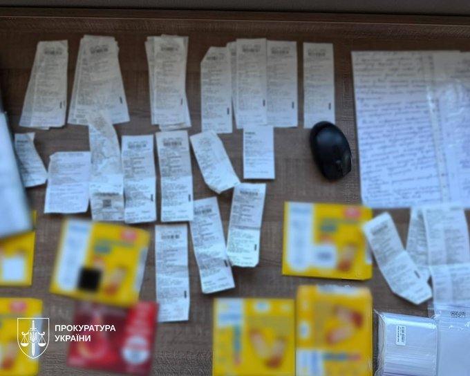 Докази, вилучені під час обшуків