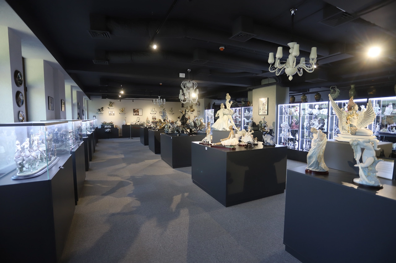 Фігурки іспанського бренду Lladro