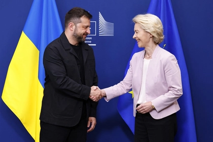 Зеленський засуджує виключення російських олігархів із західних санкцій.