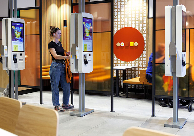 McDonald&rsquo;s тимчасово скорочує меню в деяких ресторанах України - 