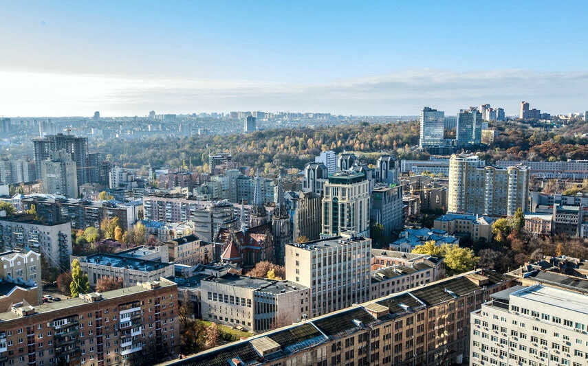 Фото типової київської новобудови